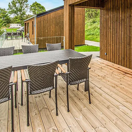 2 Bedroom Stunning In * Børkop